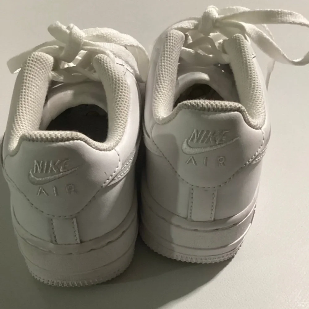 NIKE AIR FORCE ONE